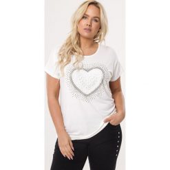 Biała Bluzka Rainstorms. Białe bluzki damskie Born2be, xl, bez wzorów, bez kołnierzyka, bez rękawów. W wyprzedaży za 39,99 zł.