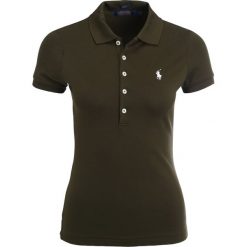 Polo Ralph Lauren Golf CLUB Koszulka polo hunter olive. Zielone topy sportowe damskie marki Polo Ralph Lauren Golf, s, z bawełny, z golfem. W wyprzedaży za 287,20 zł.