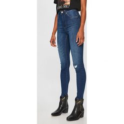 Tally Weijl - Jeansy Kiera. Niebieskie jeansy damskie TALLY WEIJL, bez wzorów, z elastanu, z podwyższonym stanem. Za 119,90 zł.