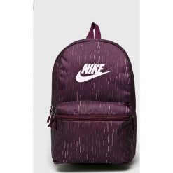 Nike Sportswear - Plecak. Szare plecaki damskie Nike Sportswear, bez wzorów, z poliesteru. Za 119,90 zł.