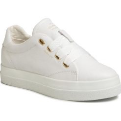Sneakersy GANT - Avona 20531501 Bright White G290. Białe półbuty damskie GANT, na co dzień, bez wzorów, ze skóry, bez obcasa, na płaskiej podeszwie, bez zapięcia. Za 469,00 zł.