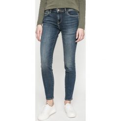 Wrangler - Jeansy SKINNY SHADOW LIGHT. Niebieskie jeansy damskie rurki Wrangler, z bawełny. W wyprzedaży za 229,90 zł.