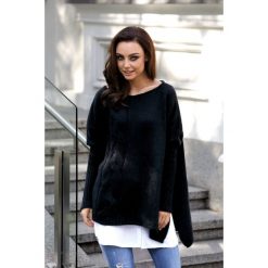 Modny sweter ponczo czarny molly. Czarne poncza damskie Lemoniade, na zimę, uniwersalny, bez wzorów, ze splotem. Za 149,90 zł.