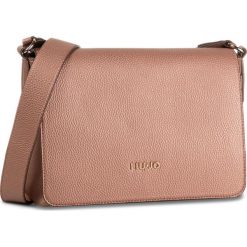 Torebka LIU JO - M Crossbody A69065 E0086 Cannella Met. 04039. Różowe listonoszki damskie Liu Jo, bez wzorów, ze skóry ekologicznej, wizytowe, bez dodatków. W wyprzedaży za 289,00 zł.