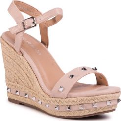 Espadryle DEEZEE - LS4514-23A Beige. Brązowe espadryle damskie DeeZee, z aplikacjami, ze skóry ekologicznej, bez obcasa, na obcasie. Za 99,99 zł.