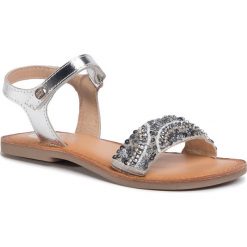 Sandały GIOSEPPO - Ashton 59643 Silver. Szare sandały dziewczęce Gioseppo, ze skóry, bez zapięcia. Za 229,00 zł.