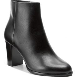 Botki GINO ROSSI - Frida DBH551-S47-E100-9900-F 99. Czarne botki damskie na obcasie marki Gino Rossi, z materiału. W wyprzedaży za 289,00 zł.