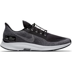 Buty Nike Air Zoom Pegasus 35 Shield M Czarno-Szare. Szare buty zimowe sportowe męskie Nike, na zimę, z gumy, bez zapięcia, do biegania. Za 329,99 zł.