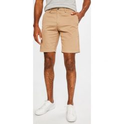 Lacoste - Szorty. Szare szorty męskie Lacoste, z bawełny, casualowe. W wyprzedaży za 299,90 zł.