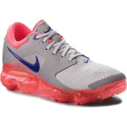 Buty NIKE - Air Vapormax AH9045 008 Vast Grey/Ultramarine. Szare buty do biegania damskie marki Nike, z materiału. W wyprzedaży za 559,00 zł.