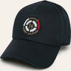 Tommy Hilfiger - Czapka. Czerwone czapki męskie TOMMY HILFIGER, bez wzorów, z bawełny. Za 179,90 zł.