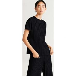 Mango - T-shirt Plitop. Czarne topy damskie Mango, s, bez wzorów, z poliesteru, z okrągłym kołnierzem. Za 119,90 zł.