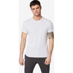 Tom Tailor Koszulka Biały. Białe koszulki męskie Tom Tailor, xl, bez wzorów, z bawełny, bez kołnierzyka, z krótkim rękawem, krótkie. Za 75,95 zł.