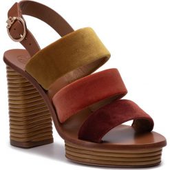 Sandały TORY BURCH - Patos 105Mm Sandal 56061 Bright Pueblo/Bright Lava/Aged Mal 704. Czerwone klapki damskie Tory Burch, bez wzorów, ze skóry, bez obcasa, na obcasie. Za 1699,00 zł.