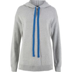 Sweter dzianinowy z kapturem bonprix jasnoszary melanż. Szare swetry damskie bonprix, bez wzorów, z dzianiny, bez rękawów, z kapturem. Za 37,99 zł.