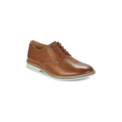 Derby Clarks ATTICUS LACE. Pomarańczowe półbuty męskie Clarks, bez wzorów, bez zapięcia. Za 479,00 zł.