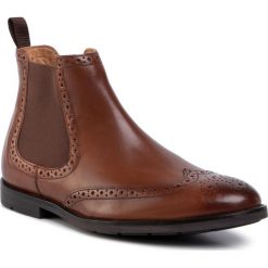 Sztyblety CLARKS - Ronnie Top 261449277 British Tan Leather. Pomarańczowe sztyblety męskie Clarks, ze skóry, bez zapięcia. W wyprzedaży za 289,00 zł.