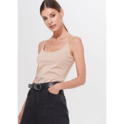 Top na ramiączkach - Beżowy. Brązowe topy damskie Mohito, s, bez wzorów, bez kołnierzyka. Za 19,99 zł.