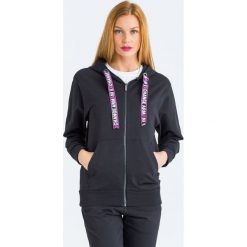 BLUZA ARMANI EXCHANGE. Czarne bluzy damskie Armani Exchange, s, z nadrukiem, z bawełny, bez rękawów, bez kaptura. Za 609,00 zł.