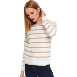Sweter w paski. Białe swetry damskie Top Secret, na zimę, w paski, z dzianiny, z krótkim rękawem, krótkie, bez kaptura. W wyprzedaży za 59,99 zł.