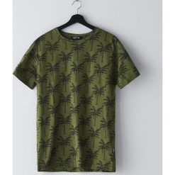 Koszulka z drobnym wzorem - Khaki. Brązowe koszulki męskie Cropp, s, bez wzorów, bez kołnierzyka, bez rękawów. Za 49,99 zł.