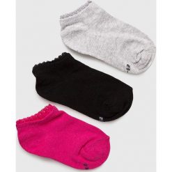 Blukids - Skarpetki dziecięce (3-pack). Czarne skarpetki dziewczęce Blukids, bez wzorów, z elastanu. Za 19,90 zł.