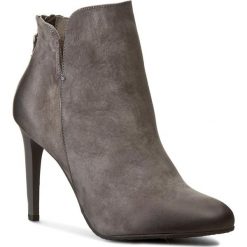 Botki CARINII - B3732 G65-000-PSK-A92. Szare botki damskie skórzane Carinii. W wyprzedaży za 229,00 zł.