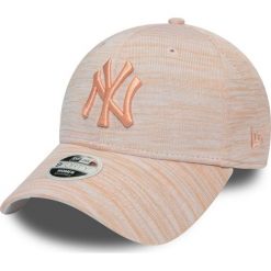New Era New York Yankees Czapka z daszkiem Różowy Beżowy. Różowe czapki damskie New Era, z haftami, z poliesteru. Za 145,95 zł.