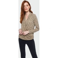 Sweter z kopertowym dekoltem. Swetry damskie Greenpoint, bez wzorów, z elastanu, bez rękawów, bez kaptura. Za 49,99 zł.