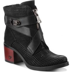 Botki CARINII - B4441 360-E50-000-861. Czarne buty zimowe damskie marki Carinii, z nubiku. W wyprzedaży za 279,00 zł.