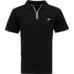 Koszulka polo w kolorze czarnym. Czarne koszulki męskie Stone Goose, m, z haftami, z bawełny, bez rękawów. W wyprzedaży za 98,95 zł.