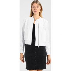 Kurtki damskie: Armani Exchange Kurtka Bomber white