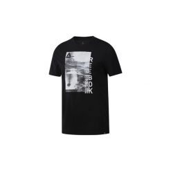 T-shirty z krótkim rękawem Reebok Sport Koszulka Graphic Series One Series Training Photo Print. Czarne koszulki męskie Reebok Sport, s, bez wzorów, sportowe, bez kołnierzyka, z krótkim rękawem, krótkie. Za 89,95 zł.