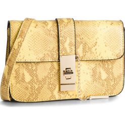 Torebka MONNARI - BAG0910-002 Yellow. Żółte listonoszki damskie Monnari, bez wzorów, ze skóry ekologicznej, bez dodatków. W wyprzedaży za 89,00 zł.