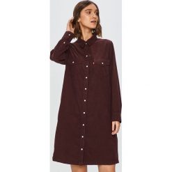 Levi's - Sukienka. Brązowe sukienki damskie Levi's®, na co dzień, s, bez wzorów, z bawełny, casualowe, bez kołnierzyka, z długim rękawem, długie, mini, proste. Za 419,90 zł.