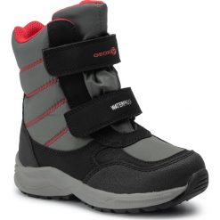 Śniegowce GEOX - J N.Alaska B.B Wpf G J847PG 0FU50 C0062 D Dk Grey/Black. Szare śniegowce chłopięce Geox, bez zapięcia. W wyprzedaży za 219,00 zł.
