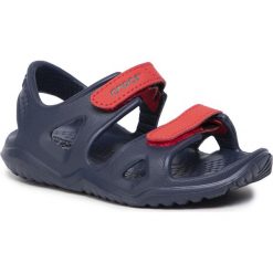 Sandały CROCS - Swiftwater River Sandal K 204988 Blue/Red. Niebieskie sandały chłopięce Crocs, ze skóry ekologicznej, bez zapięcia. Za 109,99 zł.