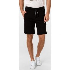 Armani Exchange Szorty Czarny. Czarne spodenki i szorty męskie Armani Exchange, l, bez wzorów, z elastanu. Za 312,95 zł.