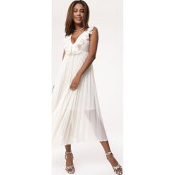 Biała Sukienka Consort. Białe sukienki damskie Born2be, s, z aplikacjami, eleganckie, z dekoltem na plecach, bez rękawów, midi, rozkloszowane. Za 149,99 zł.