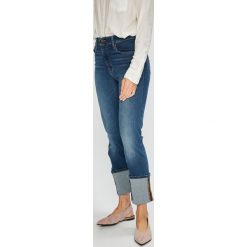 Levi's - Jeansy 724. Niebieskie jeansy damskie marki Levi's®, s, z podwyższonym stanem. W wyprzedaży za 159,90 zł.