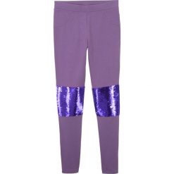 Legginsy z obracanymi cekinami bonprix ultrafioletowy. Fioletowe spodnie dziewczęce bonprix, w paski. Za 44,99 zł.