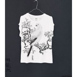 Isoda Koryusai no.2 woman. Czarne t-shirty damskie Pakamera, bez wzorów, z wiskozy, bez kołnierzyka, bez rękawów. Za 149,00 zł.