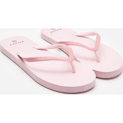 Japonki - Różowy. Różowe klapki damskie House, bez wzorów, bez obcasa. Za 29,99 zł.