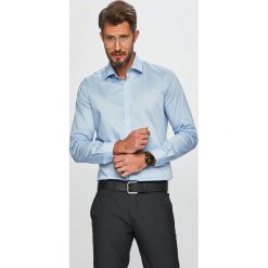 Pierre Cardin - Koszula. Niebieskie koszule męskie Pierre Cardin, bez wzorów, z elastanu, z włoskim kołnierzykiem, z długim rękawem. W wyprzedaży za 239,90 zł.