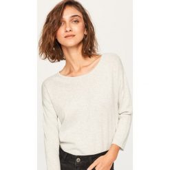 Sweter z aplikacjami - Jasny szar. Szare bez kategorii Reserved, s, z aplikacjami. W wyprzedaży za 39,99 zł.