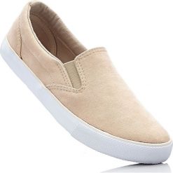 Buty wsuwane bonprix beżowo-piaskowy. Brązowe baleriny damskie marki bonprix, bez wzorów, bez obcasa. Za 59,99 zł.