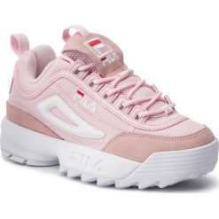 Sneakersy FILA - Disruptor Mesh Low Wmn 1010606.71D Chalk Pink. Różowe półbuty damskie Fila, z zamszu. W wyprzedaży za 469,00 zł.