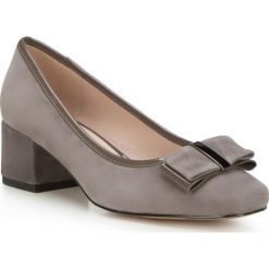 Buty damskie. Szare czółenka damskie Wittchen, na spacer, bez wzorów, ze skóry, bez obcasa, na obcasie. W wyprzedaży za 279,90 zł.