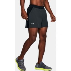 Under Armour Spodenki męskie SPEEDPOCKET SWFT 5'' SHORT czarno-grafitowe r. XL (1305209-008). Szare spodenki sportowe męskie marki Under Armour, l, z dzianiny, z kapturem. Za 133,79 zł.