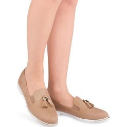 Balerinki damskie Miss Laura W-132 Khaki. Brązowe baleriny damskie MISS LAURA, bez wzorów, z tworzywa sztucznego, eleganckie, bez obcasa, na płaskiej podeszwie. Za 59,00 zł.